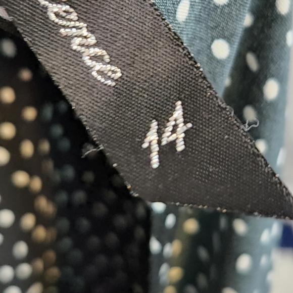 Influence Black w/White Spots Short Sleeve Tiered Skirt Maxi Dress Size 10 - Picture 8 of 10